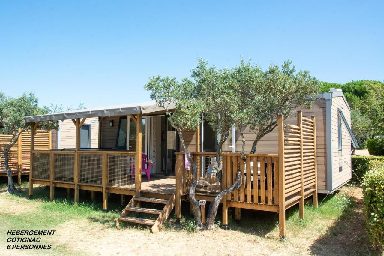 Camping International D'Aups Luaran gambar