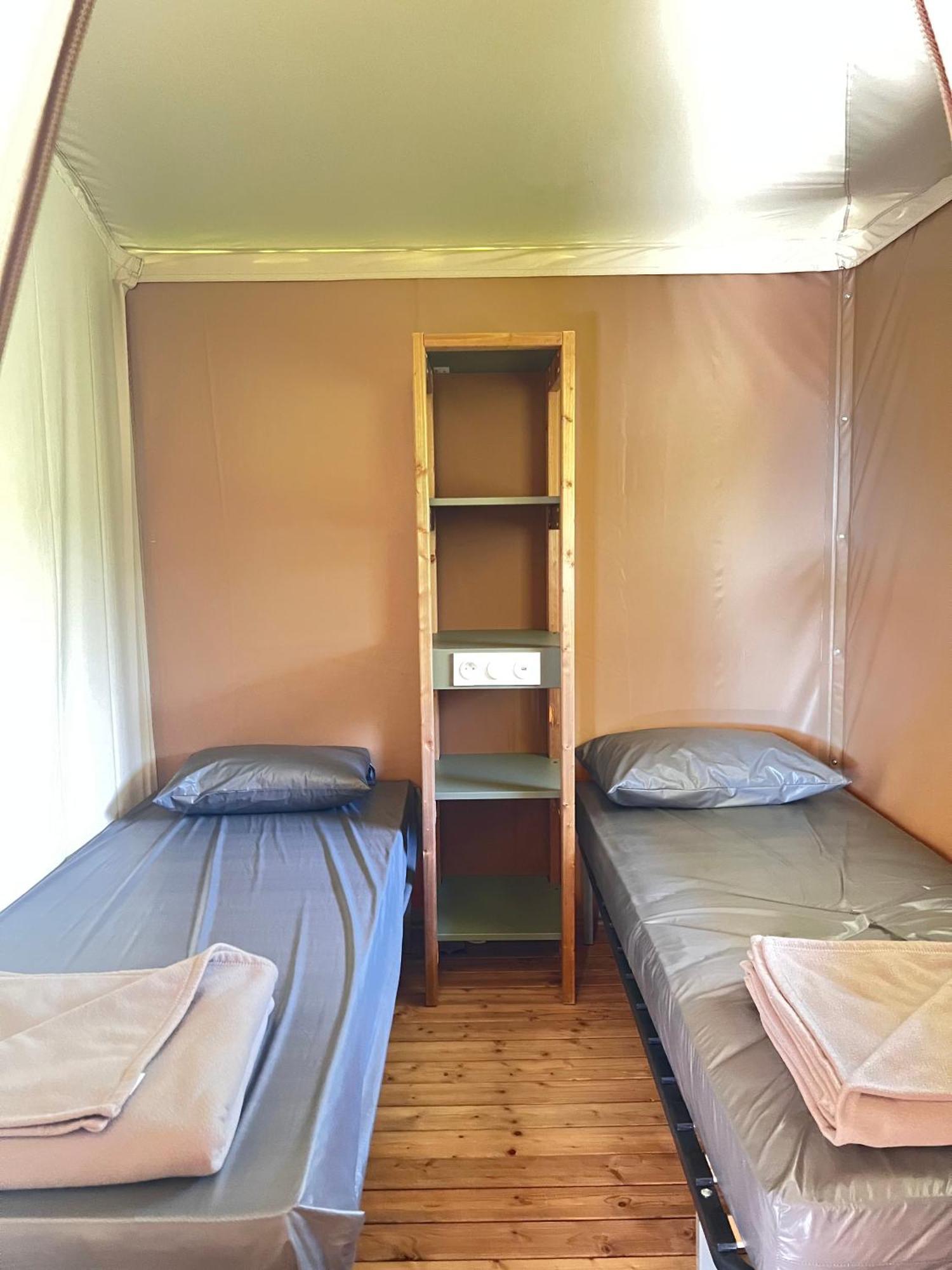 Camping International D'Aups Luaran gambar